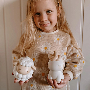 Игрушка сквиш антистресс Mrs. Ertha "Овечка Wooly", кремовая с белым